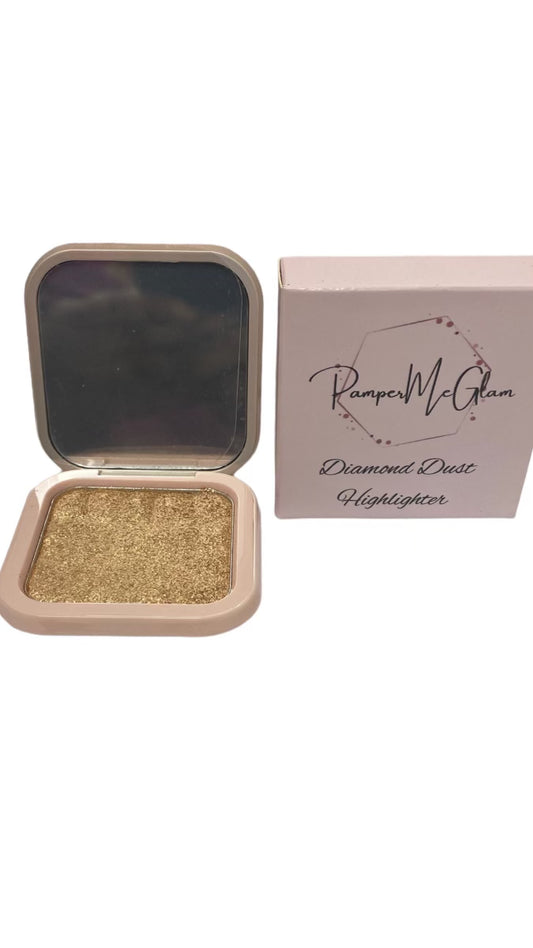 Diamond Dust Highlighter in Baddie